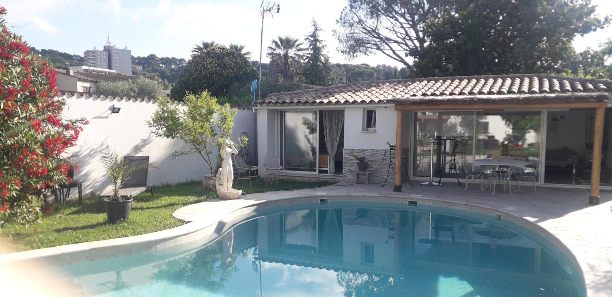 Logement Independant Au Calme Proche Toutes Commodites Et Transports เลอกันเนต์ ภายนอก รูปภาพ